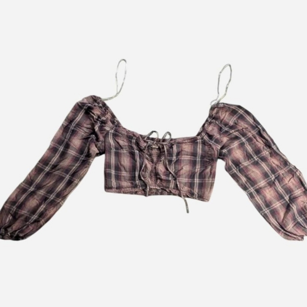 Aeropostale long-sleeved plum plaid crop top in size Large